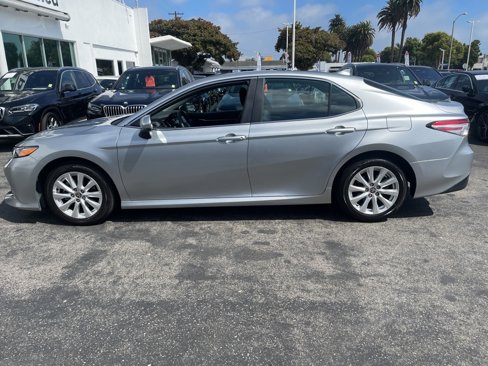 Used 2020 Toyota Camry LE image 12