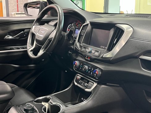 Certified 2022 GMC Terrain SLE w/ Driver Convenience Package image 10