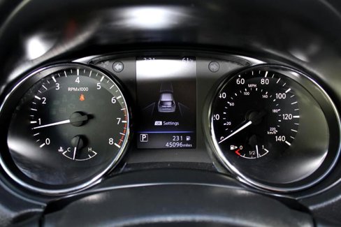 Used 2020 Nissan Rogue SV image 22