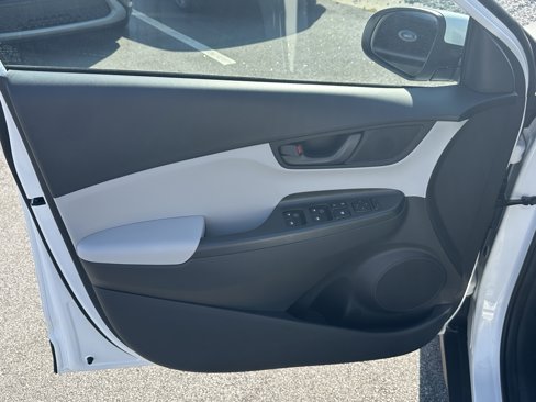 Used 2023 Hyundai Kona SEL w/ Cargo Package image 13