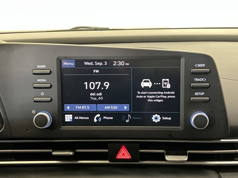 Used 2023 Hyundai Elantra SE image 18