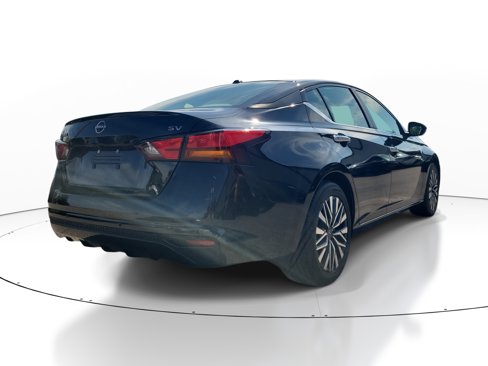 Certified 2023 Nissan Altima 2.5 SV image 5