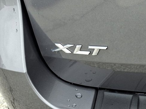 Certified 2023 Ford Explorer XLT w/ Equipment Group 202A image 31