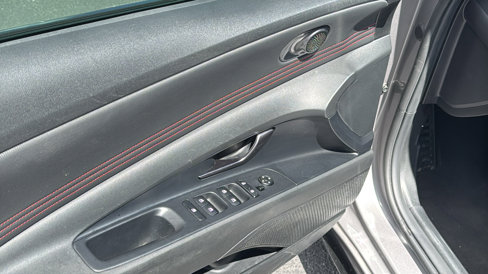 Used 2022 Hyundai Elantra N Line image 11