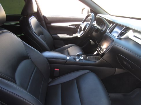 Used 2021 INFINITI QX50 Luxe w/ Appearance Package image 9