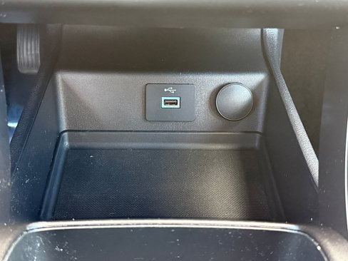 Used 2017 Ford Fusion SE image 20