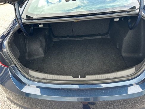 Used 2022 Chevrolet Malibu LT image 37