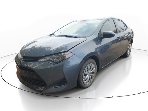 Used 2019 Toyota Corolla LE image 2