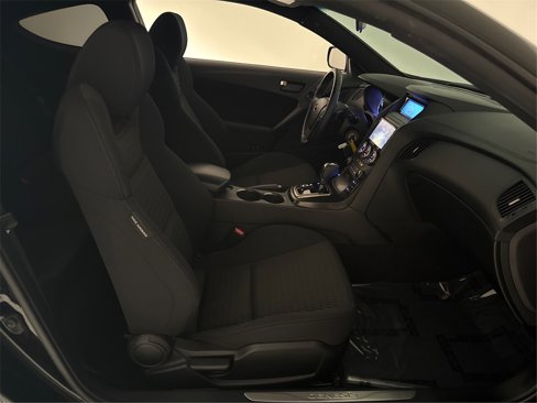 Used 2013 Hyundai Genesis 2.0T image 34