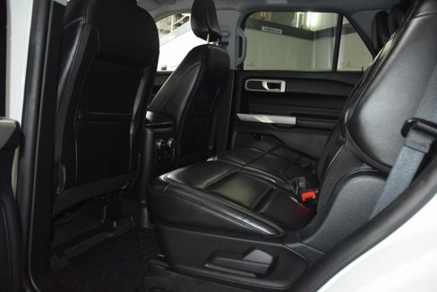 Used 2021 Ford Explorer XLT w/ Equipment Group 202A image 41