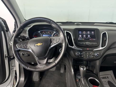 Used 2021 Chevrolet Equinox LT image 3