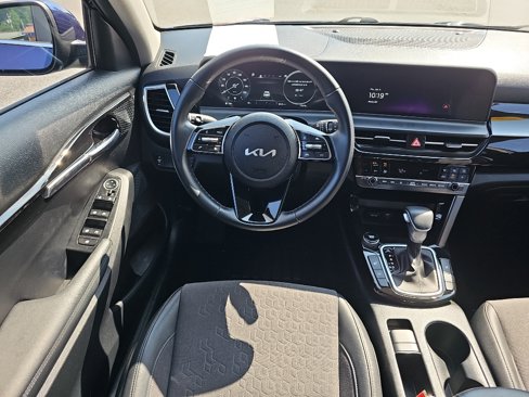 Certified 2024 Kia Seltos S image 10