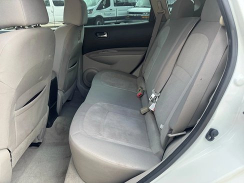 Used 2012 Nissan Rogue S image 9