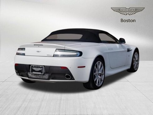 Used 2015 Aston Martin V8 Vantage Roadster image 8