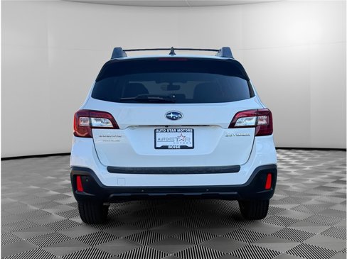 Used 2018 Subaru Outback 2.5i Limited image 4