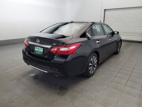 Used 2017 Nissan Altima 2.5 SV image 9