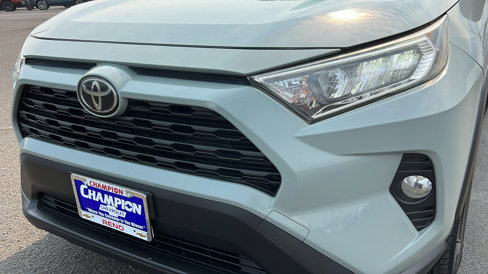 Used 2019 Toyota RAV4 XLE w/ Carpet Mat Package image 9