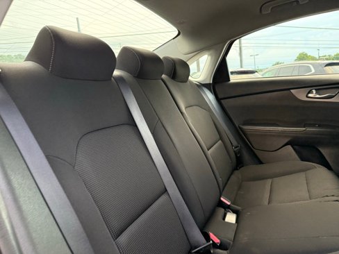 Used 2021 Kia Forte LXS image 31