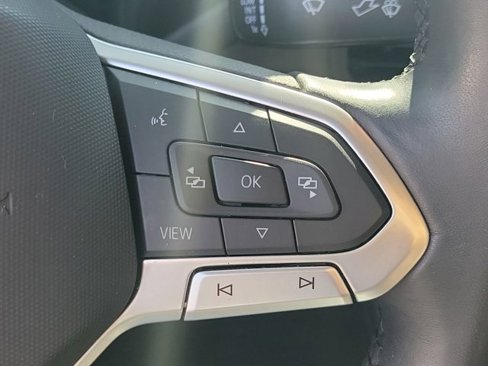 Used 2023 Volkswagen Jetta SE image 31