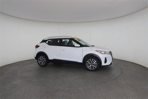 Used 2021 Nissan Kicks SV image 25