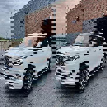 Used 2022 INFINITI QX80 Luxe image 3