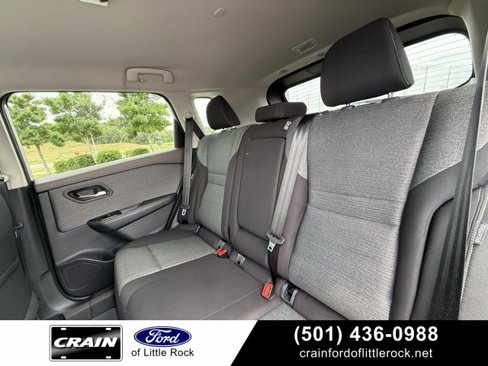 Used 2023 Nissan Rogue SV image 24