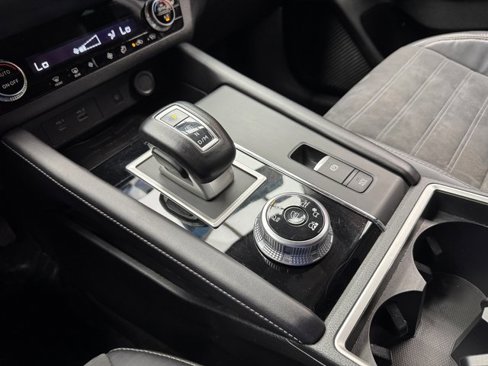 Used 2022 Mitsubishi Outlander SEL Black Edition image 19