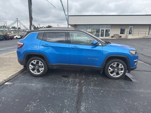 Used 2018 Jeep Compass Limited image 4