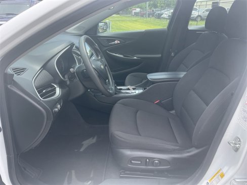 Used 2023 Chevrolet Malibu LT image 11