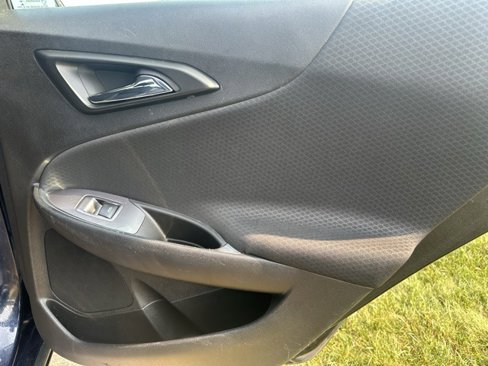 Used 2018 Chevrolet Malibu LT image 15