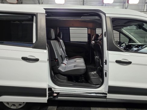 Used 2018 Ford Transit Connect XL image 17