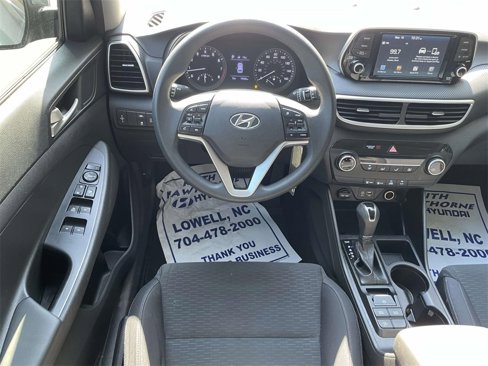 Used 2019 Hyundai Tucson SE image 12