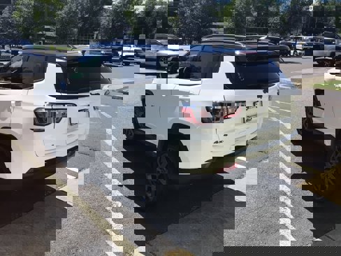 New 2025 Jeep Compass Limited w/ Sun and Sound Group image 5