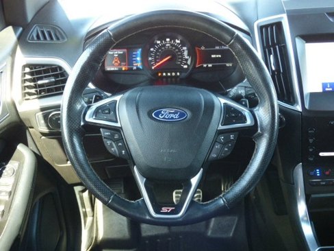 Used 2020 Ford Edge ST w/ Equipment Group 401A image 4