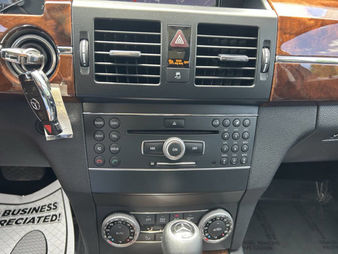 Used 2012 Mercedes-Benz GLK 350 2WD image 37