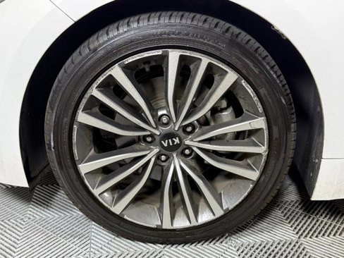 Used 2018 Kia Stinger Premium image 13