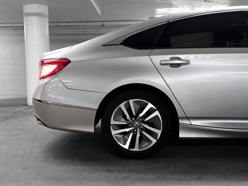 Certified 2018 Honda Accord Touring image 18