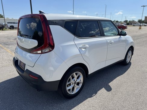 Used 2022 Kia Soul LX w/ Technology Package image 15