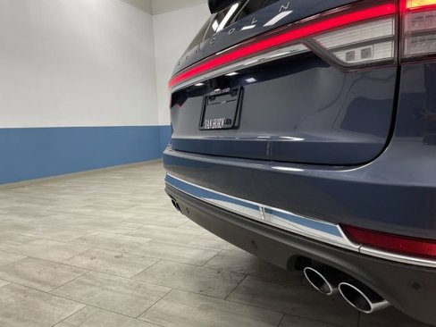 Used 2021 Lincoln Aviator Reserve image 38
