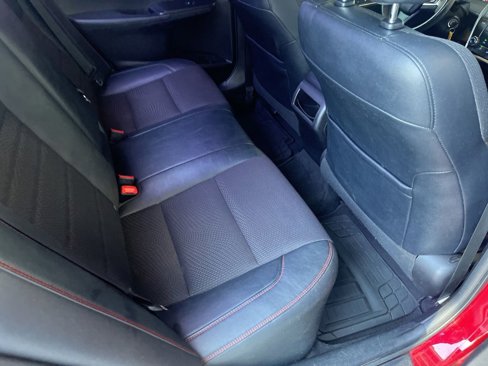 Used 2017 Toyota Camry SE image 24