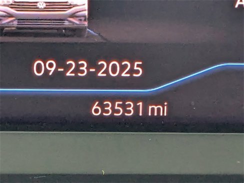 Certified 2019 Volkswagen Jetta SEL Premium image 36