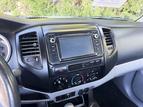 Used 2014 Toyota Tacoma 2WD Regular Cab image 12