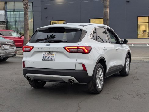 Used 2023 Ford Escape Active image 5