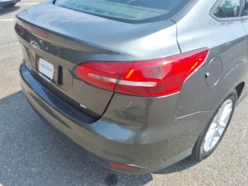 Used 2018 Ford Focus SE image 14