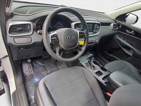 Used 2019 Kia Sorento LX image 10