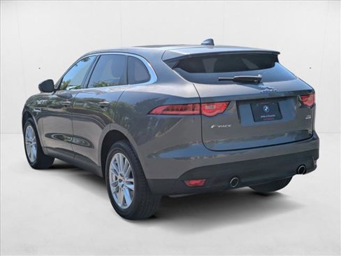 Used 2017 Jaguar F-PACE Prestige image 8