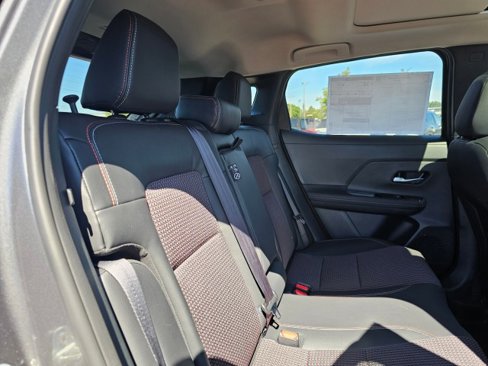 New 2025 Nissan Kicks SR w/ SR Premium Package image 17