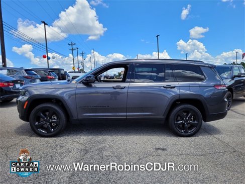 Used 2023 Jeep Grand Cherokee L Laredo image 4