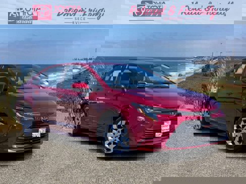 Used 2025 Toyota Corolla LE image 1