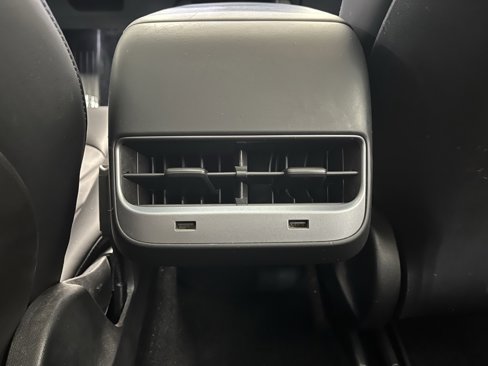 Used 2018 Tesla Model 3 Long Range image 14